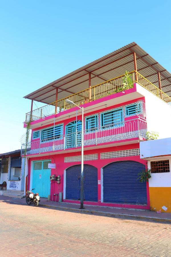 Hotel Casa Mandarine , Amazing Private Rooms W Balcony, Rooftop, Hammocks, Ac, Smartv, 100Mbs! Zihuatanejo Buitenkant foto