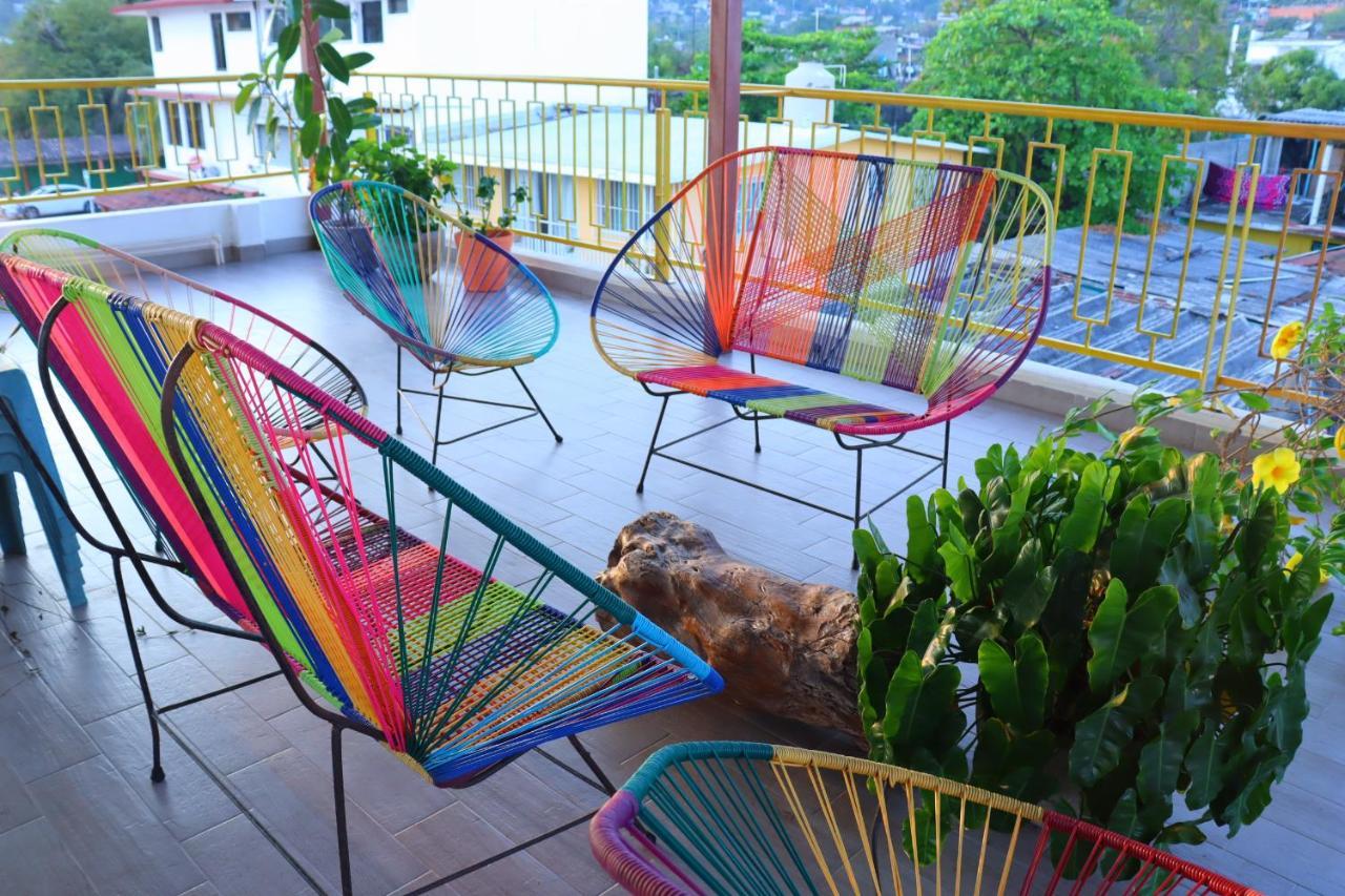 Hotel Casa Mandarine , Amazing Private Rooms W Balcony, Rooftop, Hammocks, Ac, Smartv, 100Mbs! Zihuatanejo Buitenkant foto