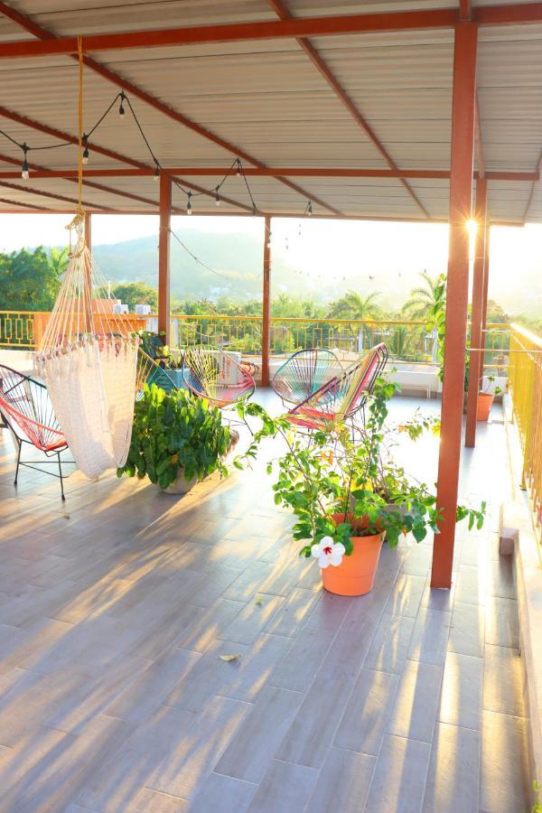 Hotel Casa Mandarine , Amazing Private Rooms W Balcony, Rooftop, Hammocks, Ac, Smartv, 100Mbs! Zihuatanejo Buitenkant foto