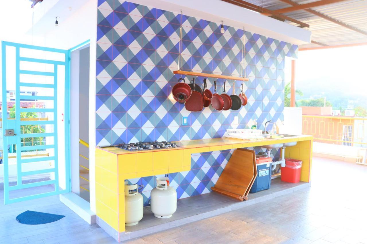 Hotel Casa Mandarine , Amazing Private Rooms W Balcony, Rooftop, Hammocks, Ac, Smartv, 100Mbs! Zihuatanejo Buitenkant foto