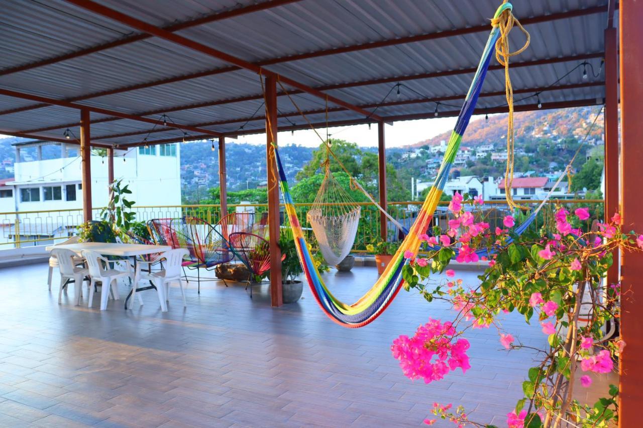 Hotel Casa Mandarine , Amazing Private Rooms W Balcony, Rooftop, Hammocks, Ac, Smartv, 100Mbs! Zihuatanejo Buitenkant foto